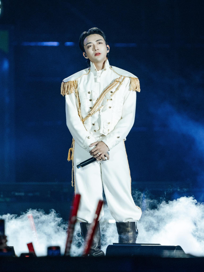 Ở tuổi 33, SOOBIN Hoàng Sơn có cuộc sống giàu sang, đắt đỏ đáng ngưỡng mộ. (Ảnh FBNV)