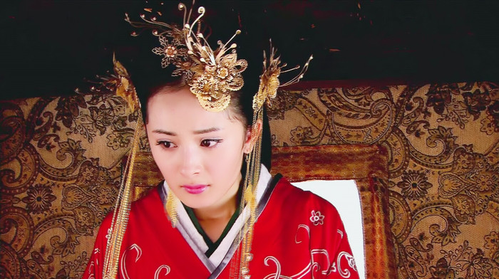 Vu Chính và Mỹ Nhân Tâm Kế đã giúp Dương Mịch lúc khó khăn.