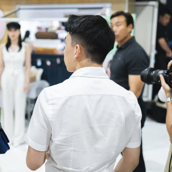 Vị thiếu gia Minh Hoàng nhận nhiều lời khen khí chất từ cư dân mạng.