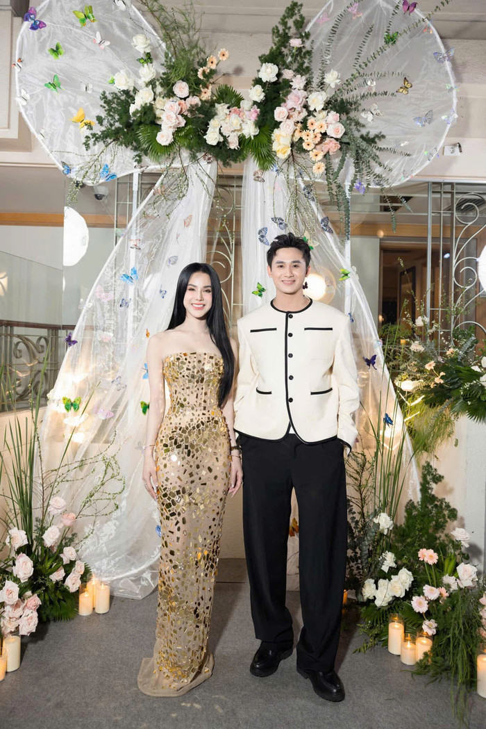 Khoảnh khắc Diệp Lâm Anh bên cạnh tình tin đồn.