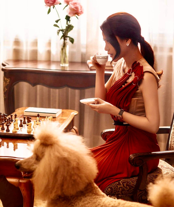 Nữ diễn viên sống chậm hơn, dành nhiều thời gian để quay vào bên trong và lắng nghe bản thân. (Ảnh FBNV)