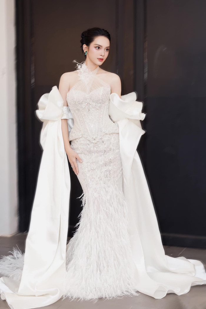 Ở tuổi 30, nữ diễn viên Quỳnh Lương ngày càng thăng hạng về nhan sắc và sở hữu vóc dáng nóng bỏng. (Ảnh: FBNV) 