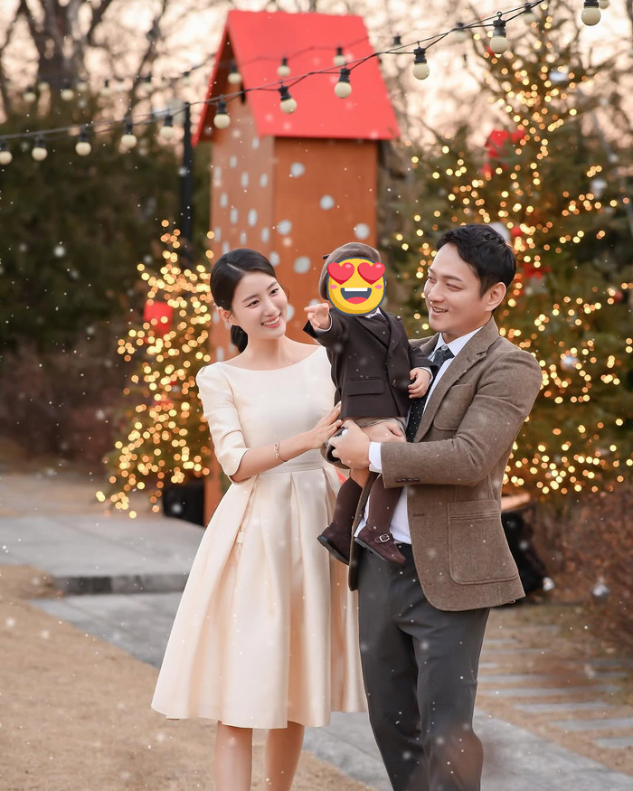 Nữ ca sĩ kết hôn vào năm 2021. Hồi năm ngoái, vợ chồng cô chào đón con đầu lòng ra đời. 