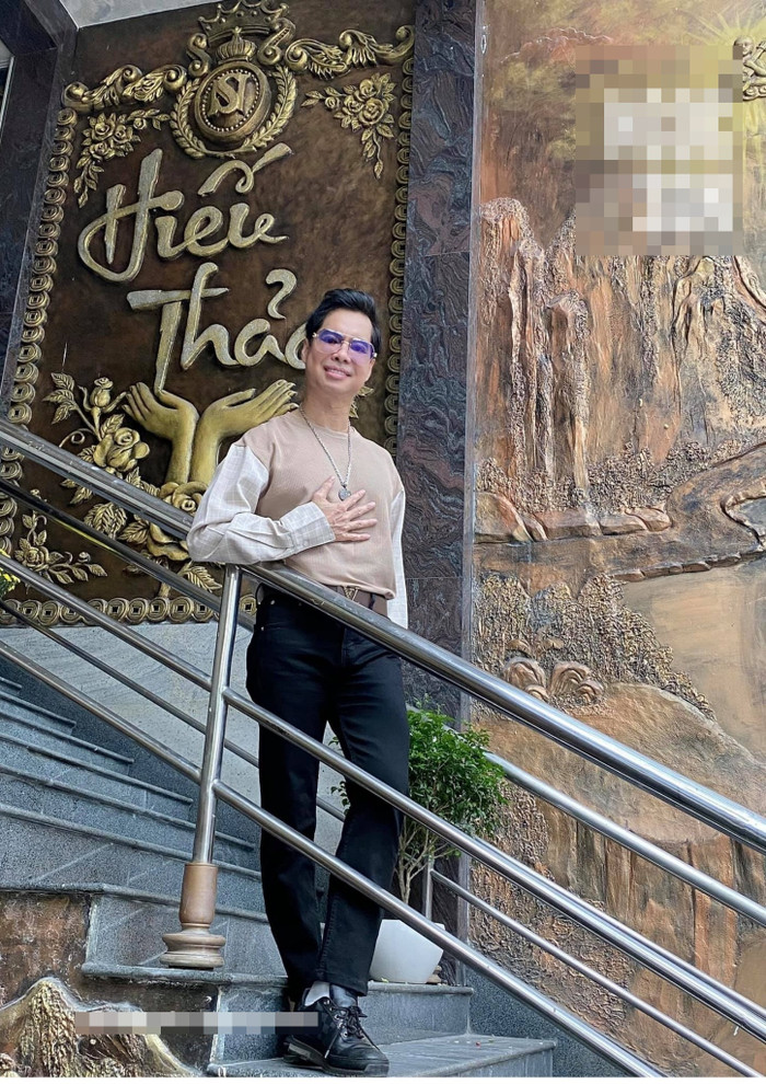 Nam danh ca tự nhận bản thân nghèo nhất showbiz. (Ảnh FBNV)