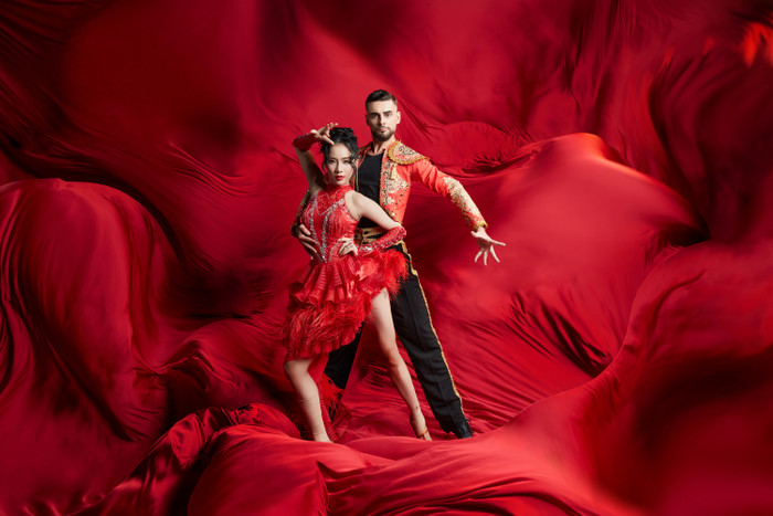 Kết thúc phần thi của Phạm Lịch và Boris, giám khảo Trần Ly Ly cho 10 điểm, giám khảo Chí Anh cho 9.5 điểm, giám khảo Khánh Thi cho 9.5 điểm, giám khảo Đoan Trang cho 10 điểm và giám khảo Thu Hương là 10 điểm.