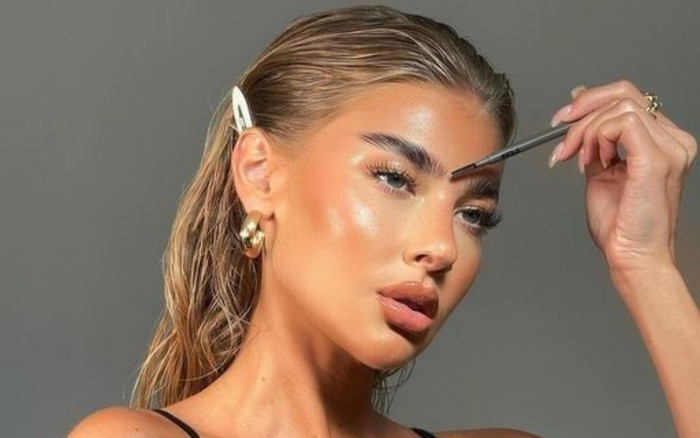 Học ngay mẹo kẻ eyeliner từ chuyên gia cho đôi mắt sụp mí thêm sắc nét Ảnh 2