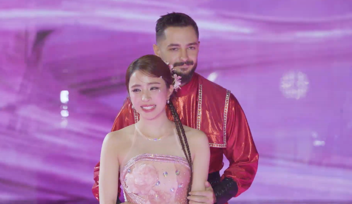 Quỳnh Nga và bạn nhảy được đánh giá cao trong phần kết hợp ăn ý.