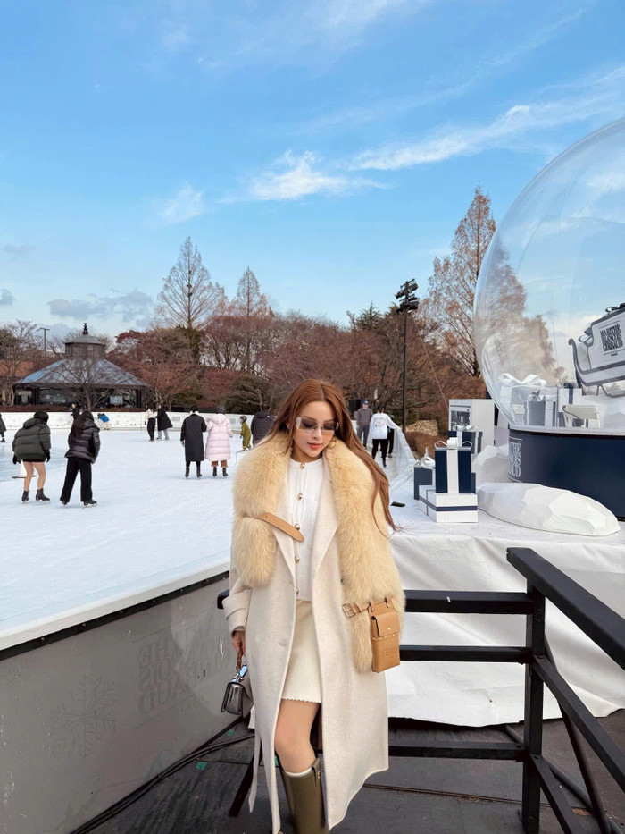 Cuộc sống sang chảnh của phú bà Huyền Baby. Ảnh: FBNV