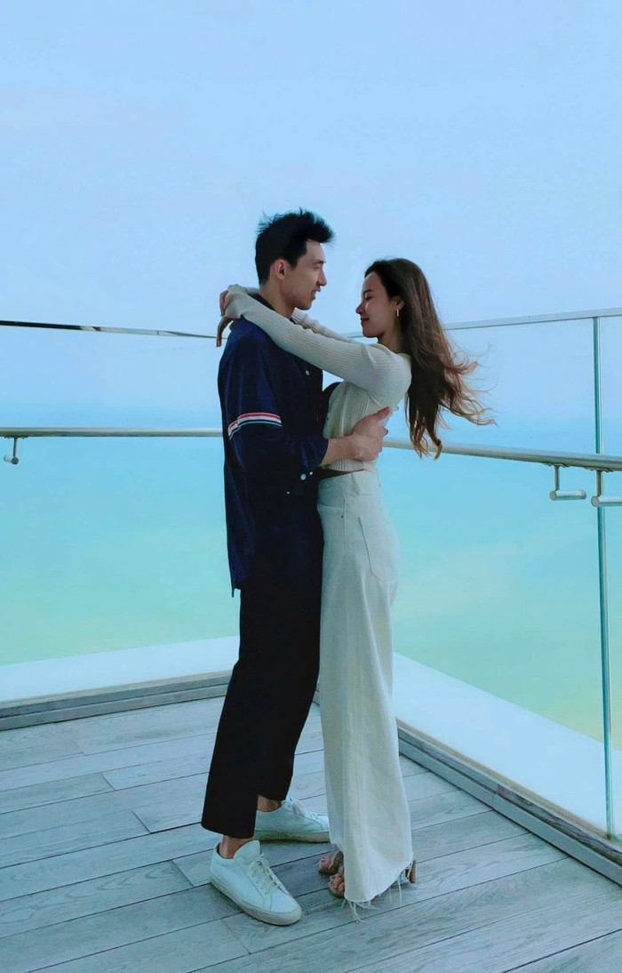 Midu về chung nhà với chồng thiếu gia trong năm vừa qua. Ảnh: FBNV