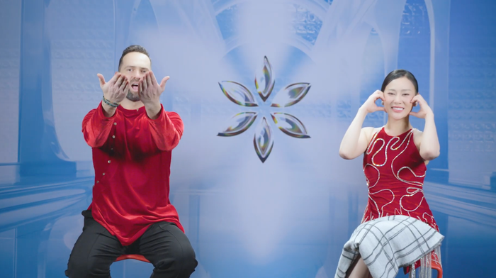 Phương Oanh và vũ công Daniel cười tươi rói khi đón nhận số điểm ấn tượng. Ảnh: Chụp màn hình