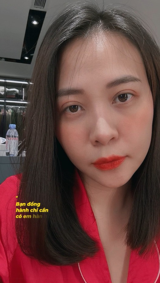 Bức ảnh selfie đầu tiên của Đàm Thu Trang sau 3 tháng 'ở ẩn'. (Ảnh FBNV)