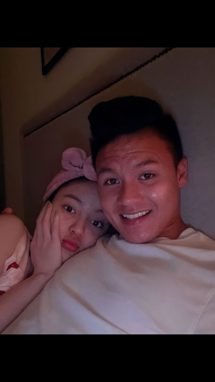 Hội chị em tấm tắc học theo cách nịnh chồng cực ngọt của vợ Quang Hải Ảnh 3