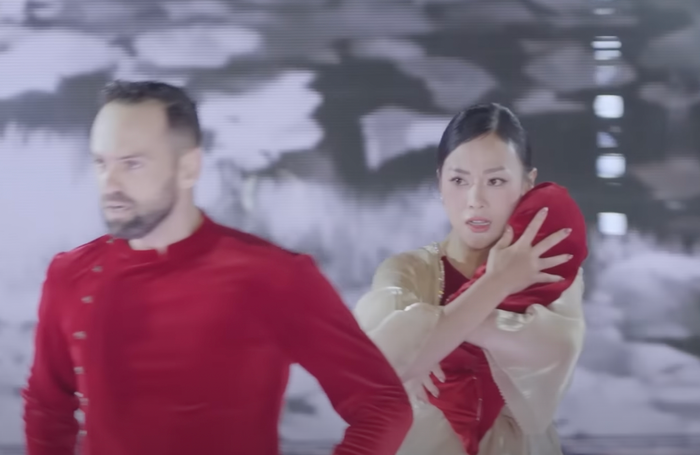 Phương Oanh hoảng sợ khi con bị cướp mất khi đang đi dạo cùng 'chồng'  Daniel Denev. 