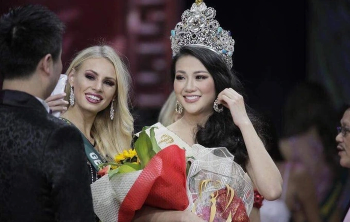 Phương Khánh là người đẹp Việt đầu tiên đăng quang cuộc thi nhan sắc thuộc hệ thống BIG 6. (Ảnh tổng hợp)