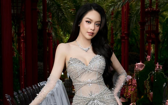 Hoa hậu Thanh Thủy dạo này: Trở về phong cách gợi cảm, được 'đẩy thuyền' với một nam ca sĩ Ảnh 2