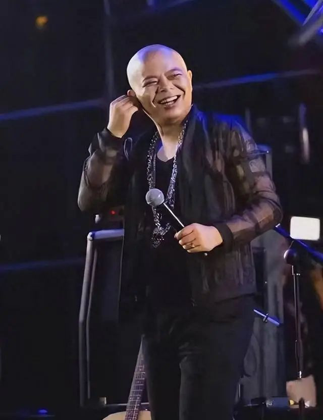 Nam ca sĩ qua đời ở tuổi 39 vì bị ung thư, vợ đau buồn đăng tải cáo phó Ảnh 2