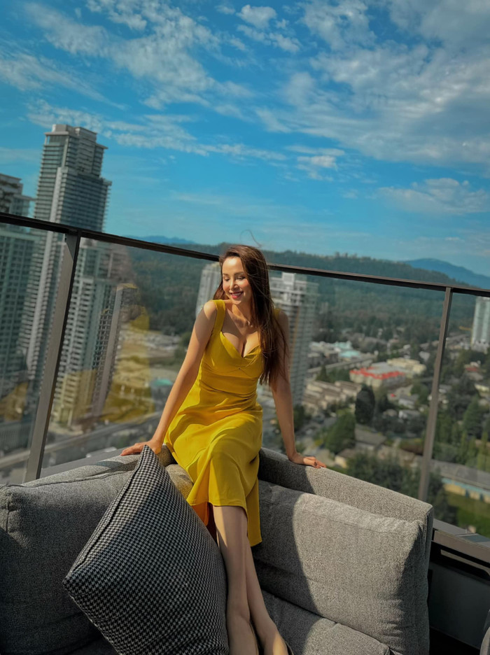 Nàng hậu sở hữu vẻ đẹp quyến rũ, lôi cuốn. (Ảnh FBNV)