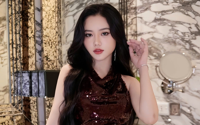 Choáng với số tiền bạn gái tin đồn của Xemesis bỏ ra để đi thi Hoa hậu Ảnh 2