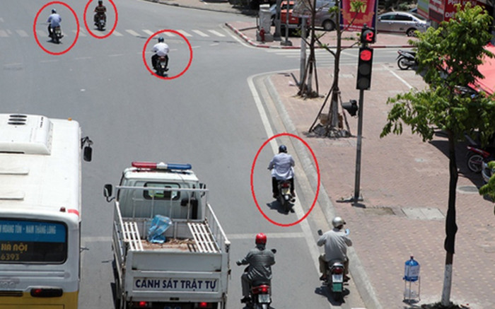 Người dân cần nắm ngay: Từ 1/1/2025, ô tô vượt đèn đỏ bị phạt lên đến 20 triệu đồng Ảnh 2