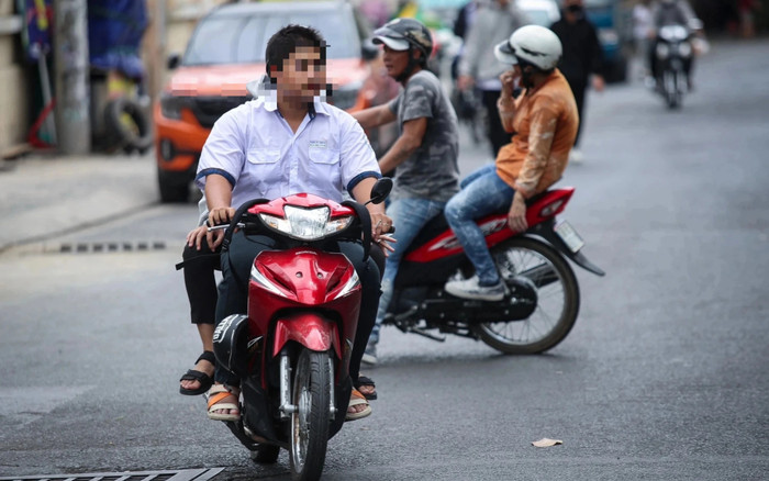 Học sinh và phụ huynh chú ý: Mức phạt mới cho người chưa đủ tuổi lái xe từ 1/1/2025 Ảnh 2