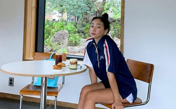 Mỹ nhân phim Sex Is Zero kiếm 360 tỷ đồng, hạnh phúc bên chồng kém 4 tuổi Ảnh 2