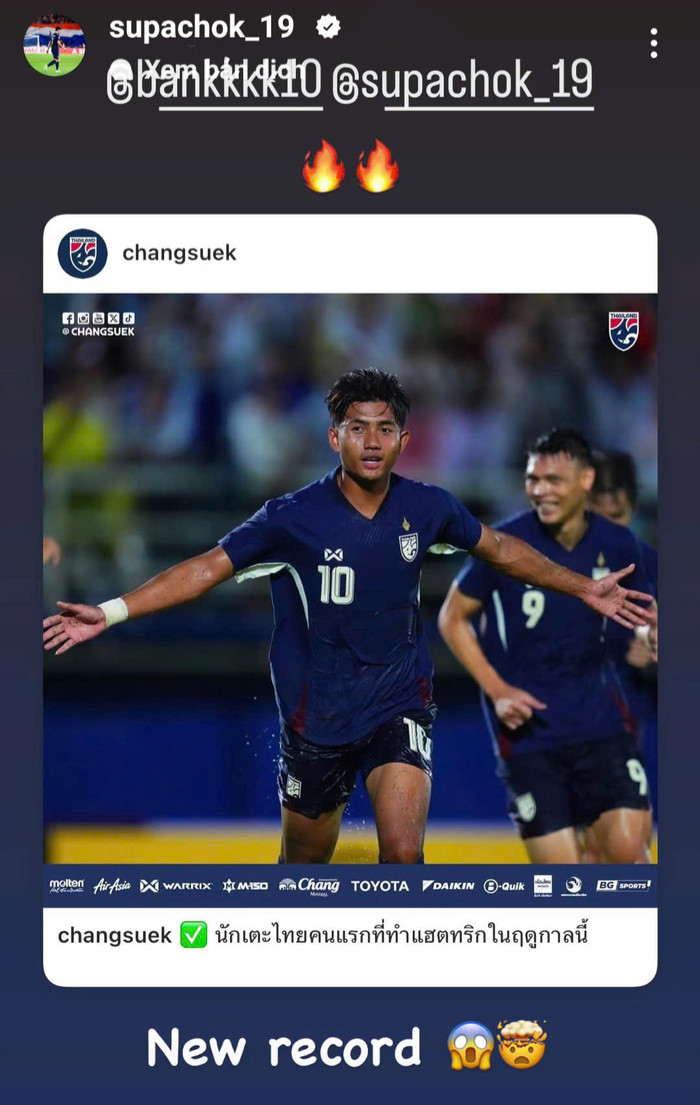 Mỗi khoảnh khắc tỏa sáng trên sân cỏ của Suphanat dù có anh đồng hành tác chiến hay không đều được Supachok lưu giữ cẩn thận. Ảnh: IGNV