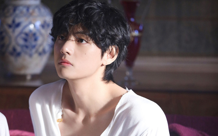 V (BTS) phá vỡ 'quy tắc ngầm' của Kpop Ảnh 2