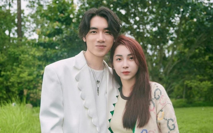 Ngưỡng mộ chuyện tình cảm 7 năm của K-ICM và bà xã xinh đẹp Ảnh 2