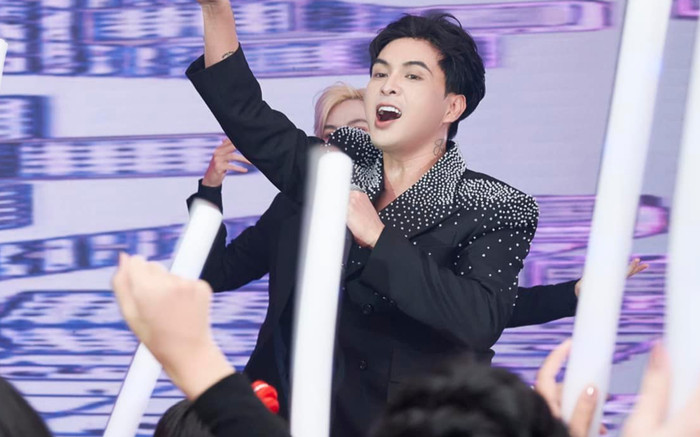 Hát ca khúc bị 'ngâm giấm' suốt nhiều năm, Hồ Quang Hiếu có xuống phong độ? Ảnh 2