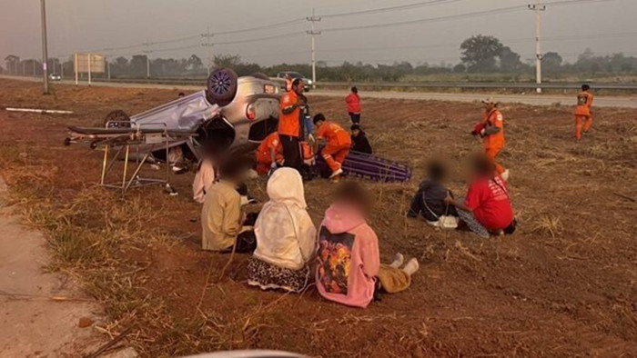 Xe chở đoàn nghệ sĩ gặp tai nạn, 7 người bị thương, 1 người nguy kịch Ảnh 2