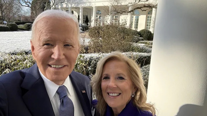 Bức ảnh cuối cùng của ông Joe Biden và vợ tại Nhà Trắng.