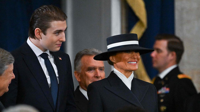 Barron Trump thay đổi trong ngày nhậm chức của bố Ảnh 3