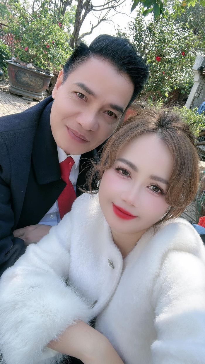 Nữ diễn viên cho biết cả hai vốn là người yêu cũ, rồi giờ tái hợp. (Ảnh FBNV)