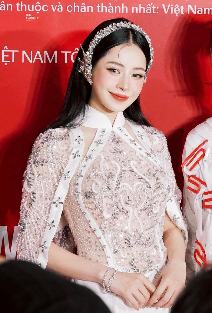 Một trong những hình ảnh mới nhất của Chi Pu. Ảnh: FBNV