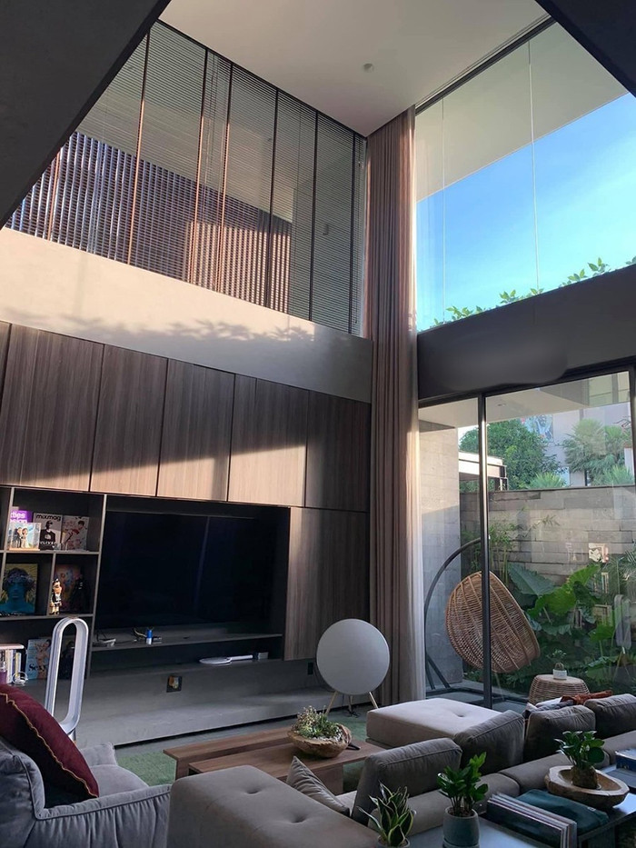 Cận cảnh biệt thự sang trọng của ca sĩ Tóc Tiên và ông xã ở TP.HCM. (Ảnh FBNV)