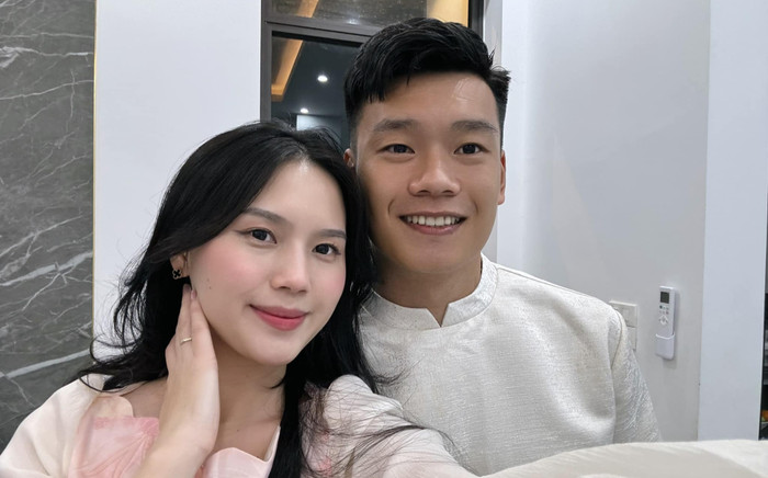 Hành động đẹp của vợ chồng trung vệ Thành Chung Ảnh 2