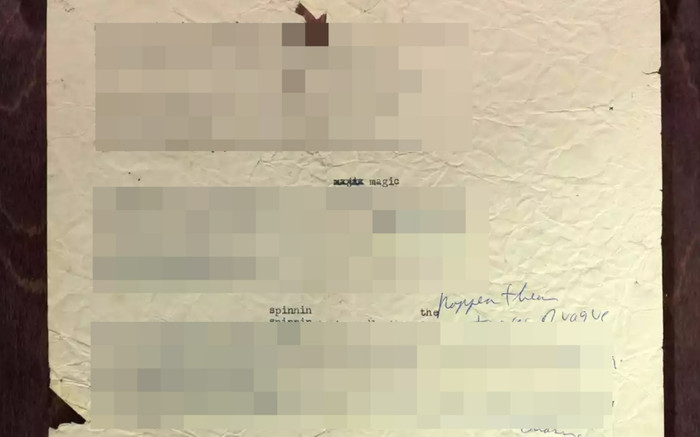 Hai tờ giấy suýt bị cha vứt đi, con trai tìm lại rồi bán với giá hơn 10 tỷ đồng Ảnh 2