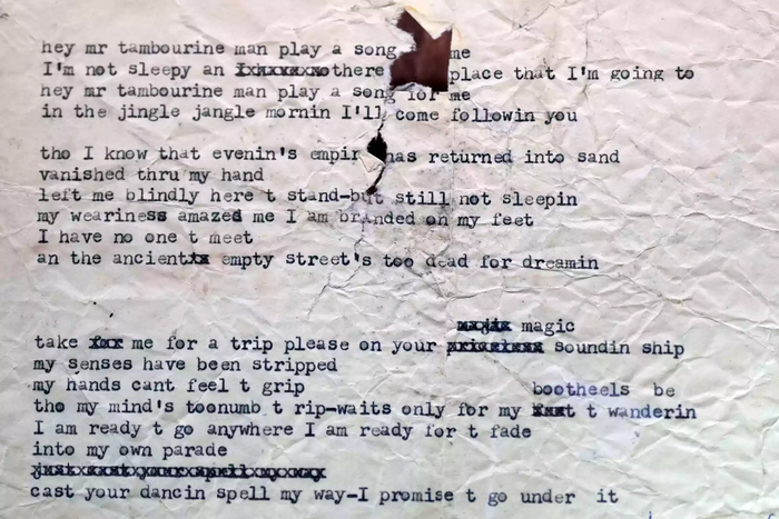 Lời bài hát 'Mr. Tambourine Man' của Bob Dylan.