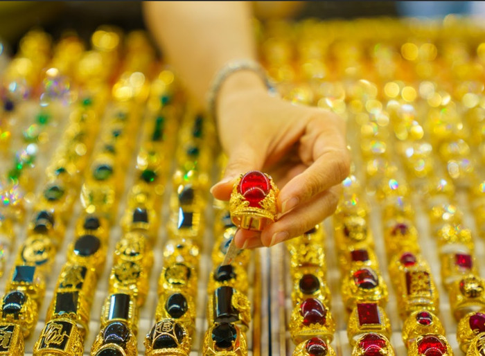 Giá vàng hôm nay (23/1): Vàng nhẫn lại gây choáng, chạm ngưỡng bất ngờ Ảnh 1