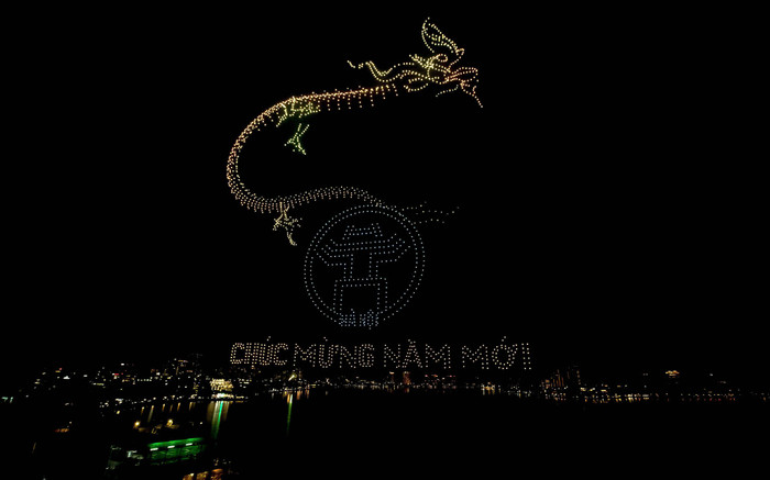 Truyền thông quốc tế hướng về màn trình diễn drone hỏa thuật kỷ lục thế giới tại Hà Nội đêm giao thừa Ảnh 2