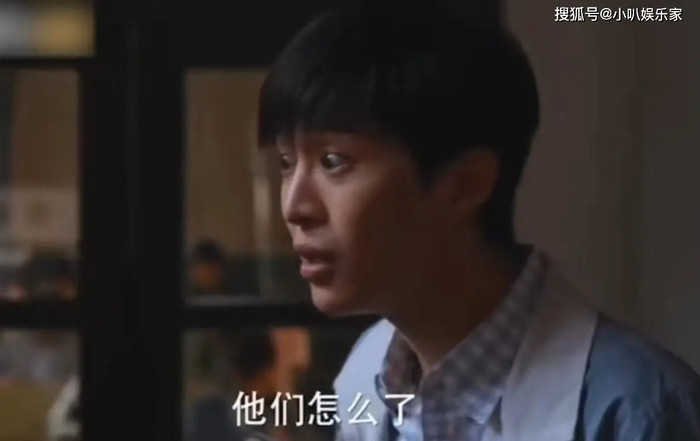 Trong dàn diễn viên trẻ đóng Người Trong Ngõ Nhỏ, Phạm Thừa Thừa diễn kém nhất.