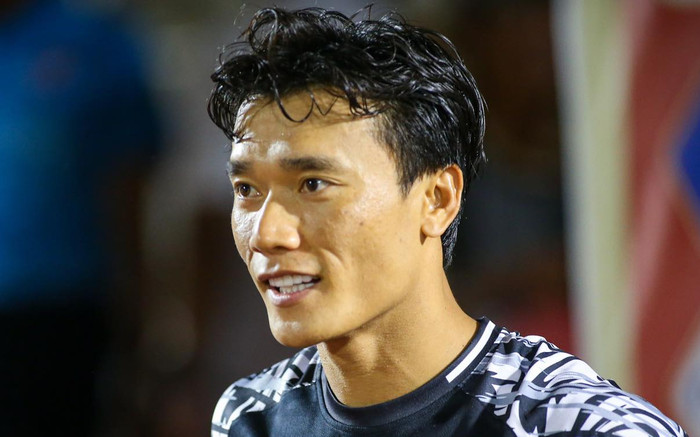 Vừa chia tay, thủ môn Bùi Tiến Dũng đã tái ngộ CLB TPHCM Ảnh 2