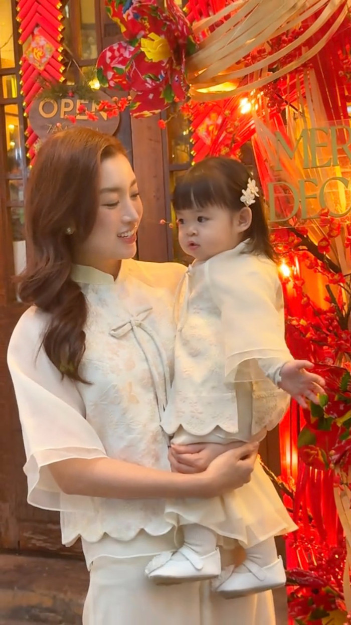 Showbiz 24h: Vẻ bề ngoài đáng yêu của con gái Đỗ Mỹ Linh đã 'đốn tim' nhiều khán giả. Ảnh: TikTok mylinhdo