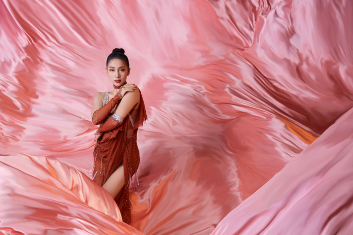 Phạm Lịch được giám khảo Khánh Thi, Chí Anh tấm tắc khen ngợi. 