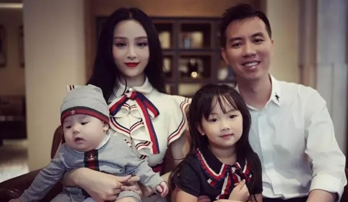 Huyền Baby và chồng doanh nhân đã kết hôn được 12 năm. (Ảnh FBNV)