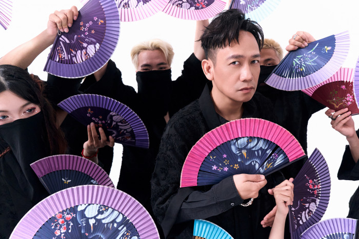 Ca sĩ Duy Mạnh 'phông bạt' Ảnh 4