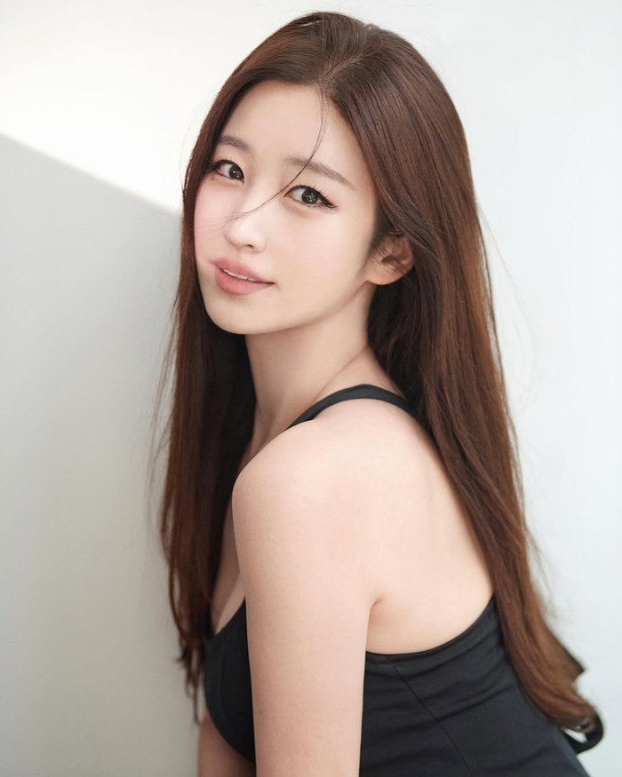 Nữ người mẫu Kim Na Jung bị cảnh sát điều tra vì nghi vấn sử dụng ma tuý hồi tháng 11/2024. (Ảnh: IGNV)