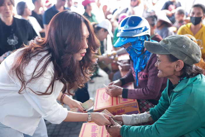 Mỹ Tâm tích cực tham gia hoạt động thiện nguyện. Ảnh: FBNV