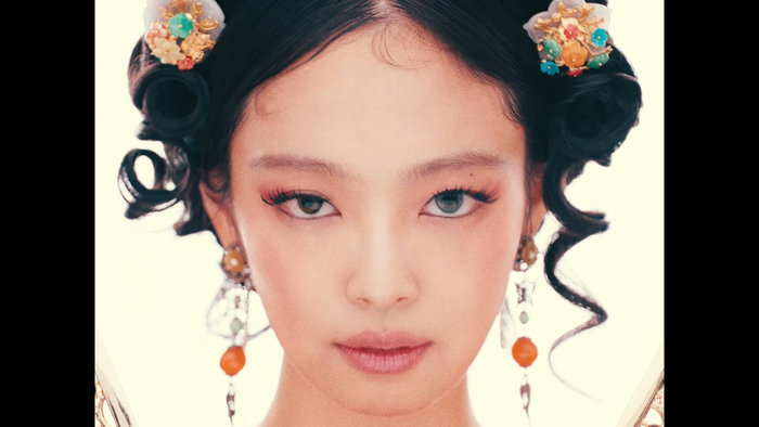 Jennie gây sốc Ảnh 3