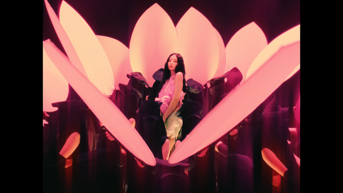 Jennie gây sốc Ảnh 8